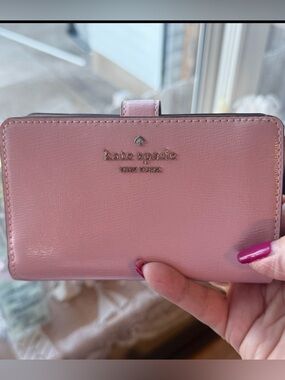 Beautiful New Pink Kate Spade medium Wallet.